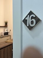 Ha-Carmel Market Apartment