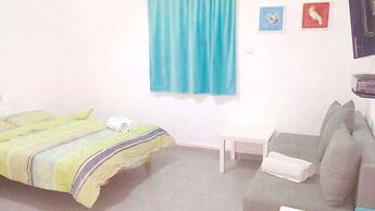 Ha-Carmel Market Apartment