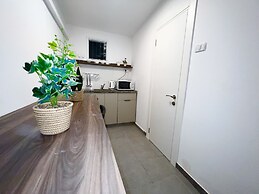 Ha-Carmel Market Apartment