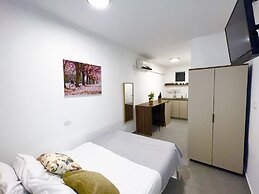 Ha-Carmel Market Apartment