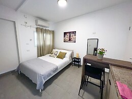 Ha-Carmel Market Apartment