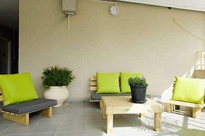 Ha-Carmel Market Apartment
