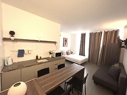 Ha-Carmel Market Apartment