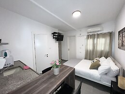 Ha-Carmel Market Apartment