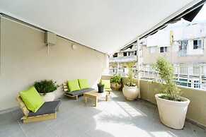 Ha-Carmel Market Apartment