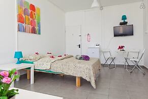 Ha-Carmel Market Apartment