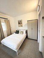 Ha-Carmel Market Apartment