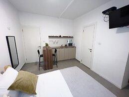 Ha-Carmel Market Apartment