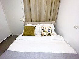 Ha-Carmel Market Apartment