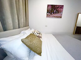 Ha-Carmel Market Apartment