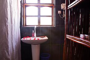 Moonshine Uroa Boutique Hotel