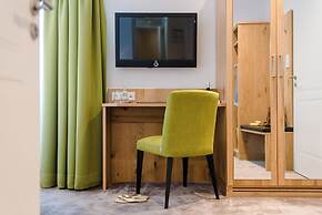 Tides Boutique Hotel