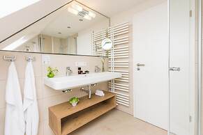 Tides Boutique Hotel