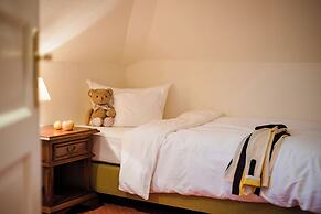 Tides Boutique Hotel