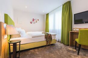 Tides Boutique Hotel