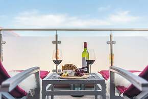 Tides Boutique Hotel