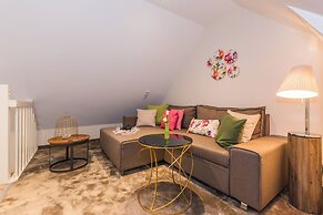 Tides Boutique Hotel