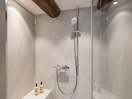 Tides Boutique Hotel