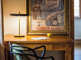 Tides Boutique Hotel