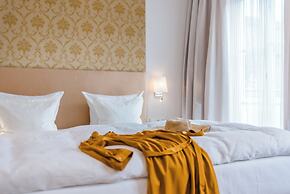 Tides Boutique Hotel