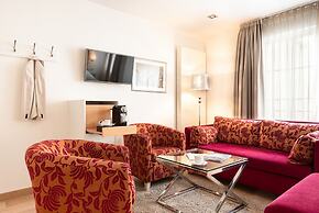 Tides Boutique Hotel
