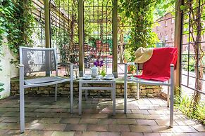 Tides Boutique Hotel