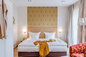 Tides Boutique Hotel