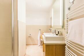 Tides Boutique Hotel
