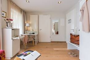 Tides Boutique Hotel