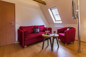 Tides Boutique Hotel