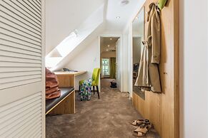 Tides Boutique Hotel