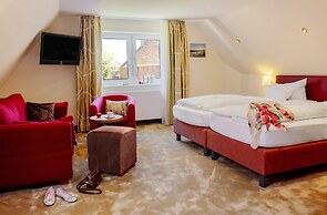 Tides Boutique Hotel