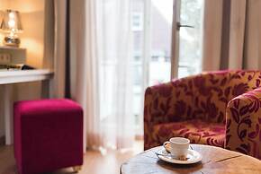 Tides Boutique Hotel