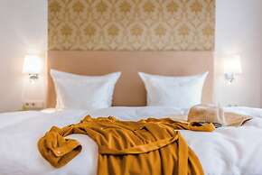 Tides Boutique Hotel
