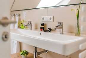 Tides Boutique Hotel