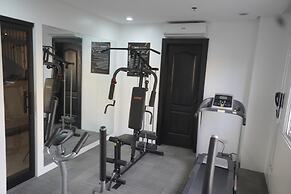 Sta. Barbara Residence Hotel