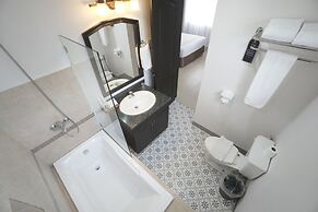 Sta. Barbara Residence Hotel