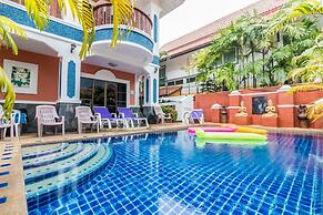 Baan Kanittha - 5 Bedrooms Pool Villa