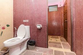 Baan Kanittha - 5 Bedrooms Pool Villa