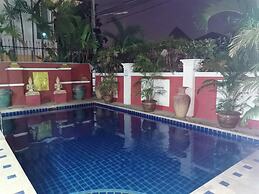 Baan Kanittha - 5 Bedrooms Pool Villa