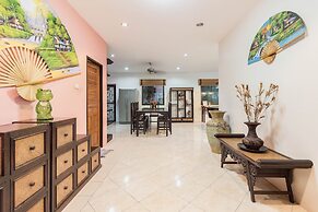 Baan Kanittha - 5 Bedrooms Pool Villa