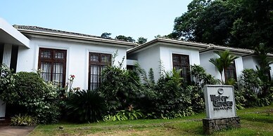 Water Garden Hotel