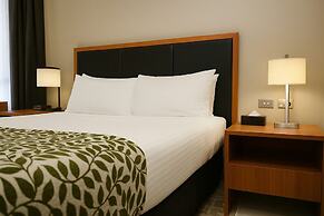 Ela Beach Hotel & Apartments