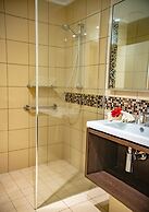 Highlander Hotel & Apartments