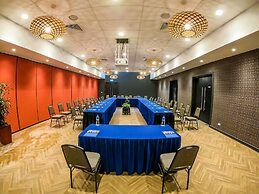 Highlander Hotel & Apartments