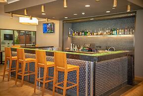 Highlander Hotel & Apartments