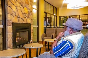 Highlander Hotel & Apartments