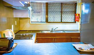 Highlander Hotel & Apartments