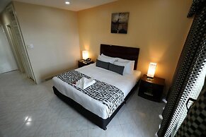 Bird of Paradise Hotel & Apartments