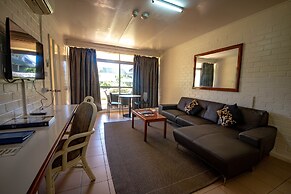 Bird of Paradise Hotel & Apartments